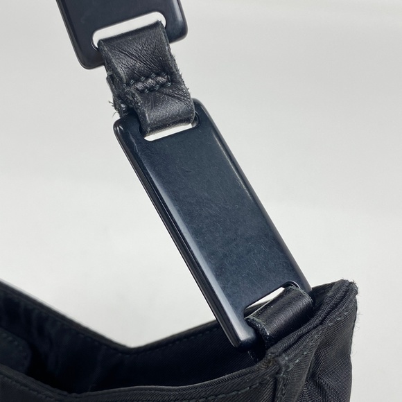 Prada Logo Plate Shoulder Bag Nylon Black - Picture 4 of 6
